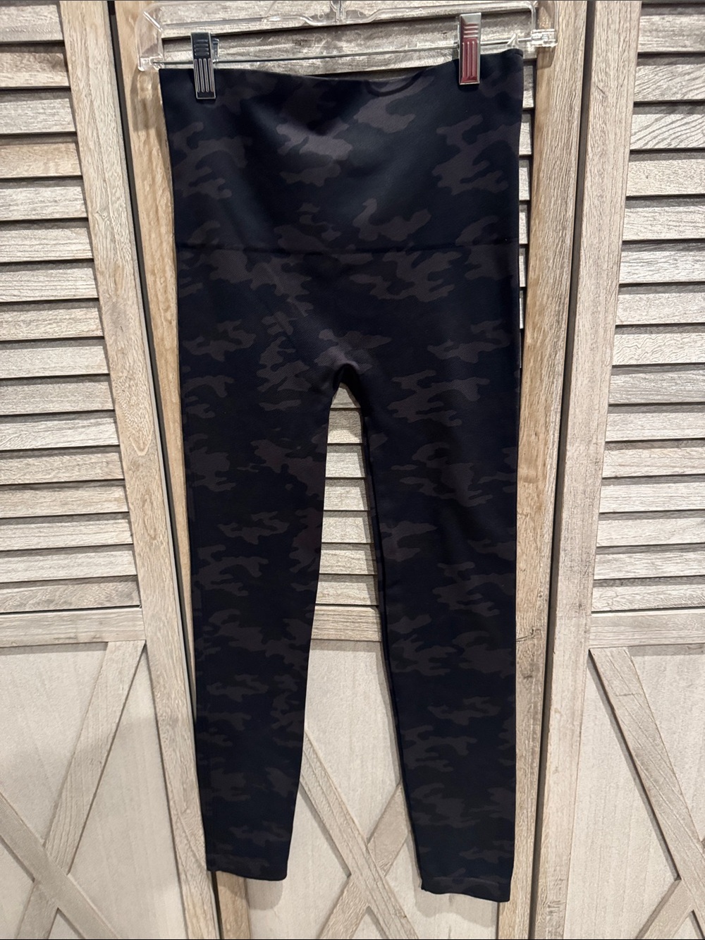 Spanx High-Waist Black Camo Women’s Leggings Size Large